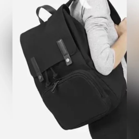 Everlane Handbags - EVERLANE Black Canvas Backpack